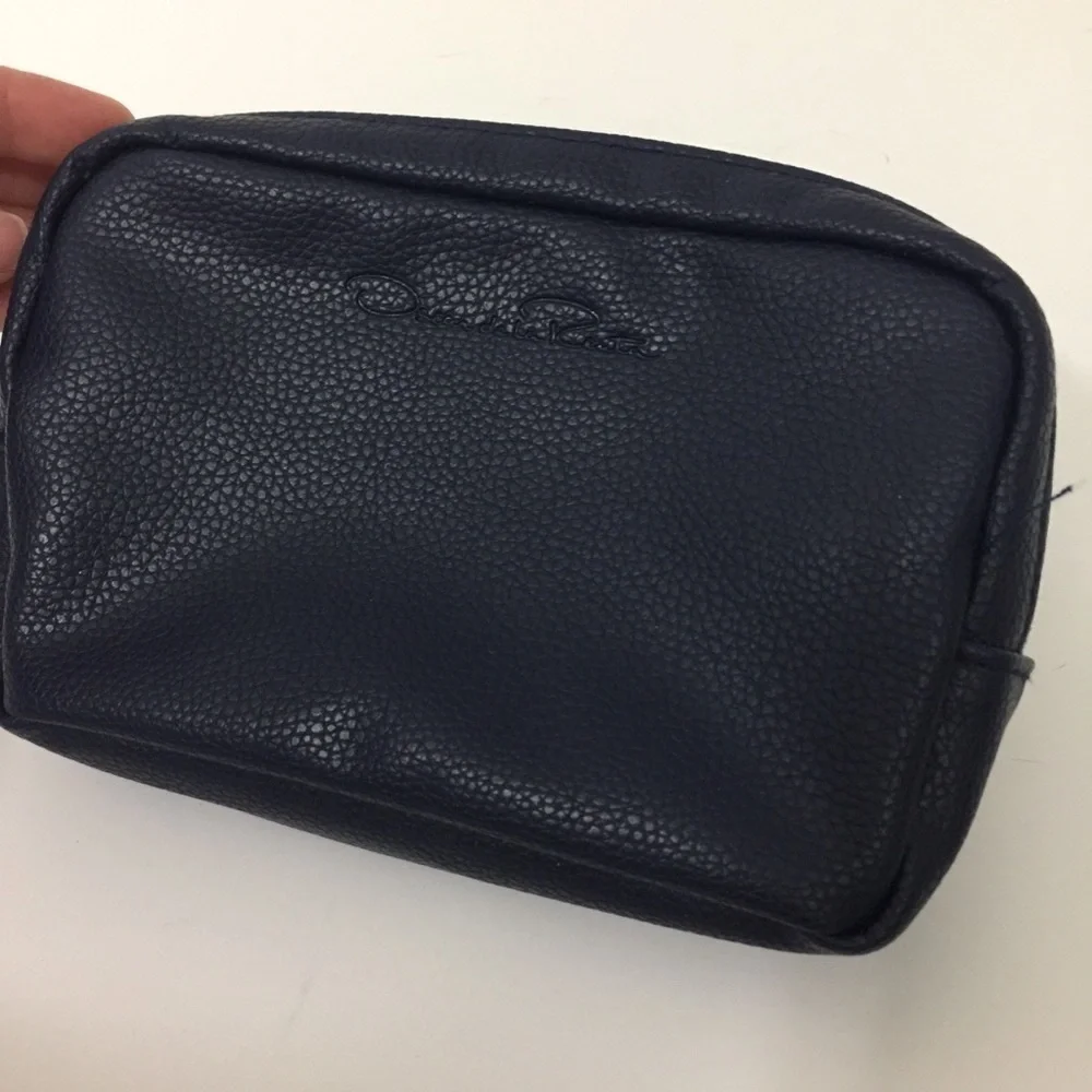 Oscar de la Renta Travel Pouch